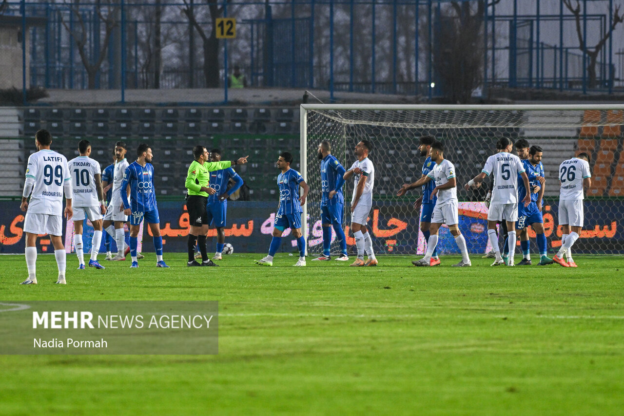 جلسه مهم مسئولان استقلال با ساپینتو/ تکلیف بازیکن معترض مشخص می‌شود