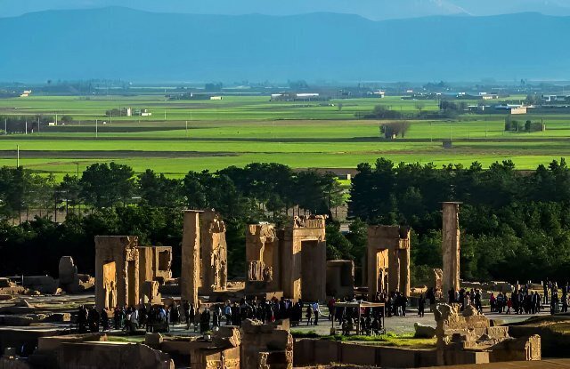 محدودیت و کنترل کشاورزی در حریم درجه یک تخت جمشید