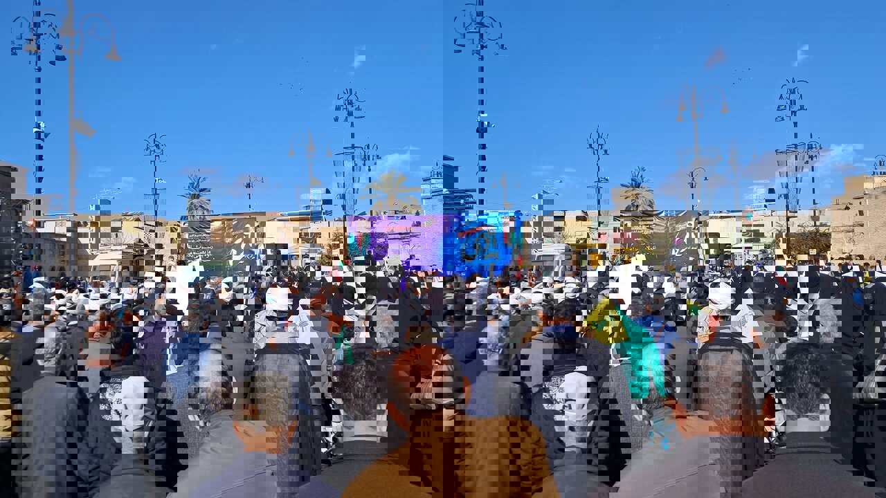 آغاز تجمع مردمی گرامیداشت حماسه ۹ دی در شیراز