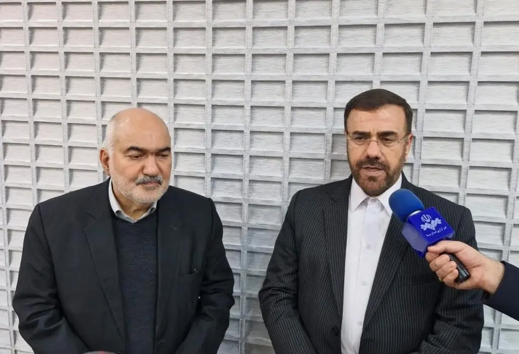 حضور استاندار فارس در اهواز جهت وداع با آیت‌الله شفیعی