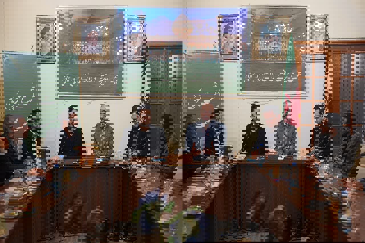 کامل نواب: شیراز به متخصصانی بدون سیاسی کاری در حل مسائل نیازمند است