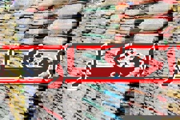 انبار احتکار کالاهای اساسی در شیراز شناسایی شد