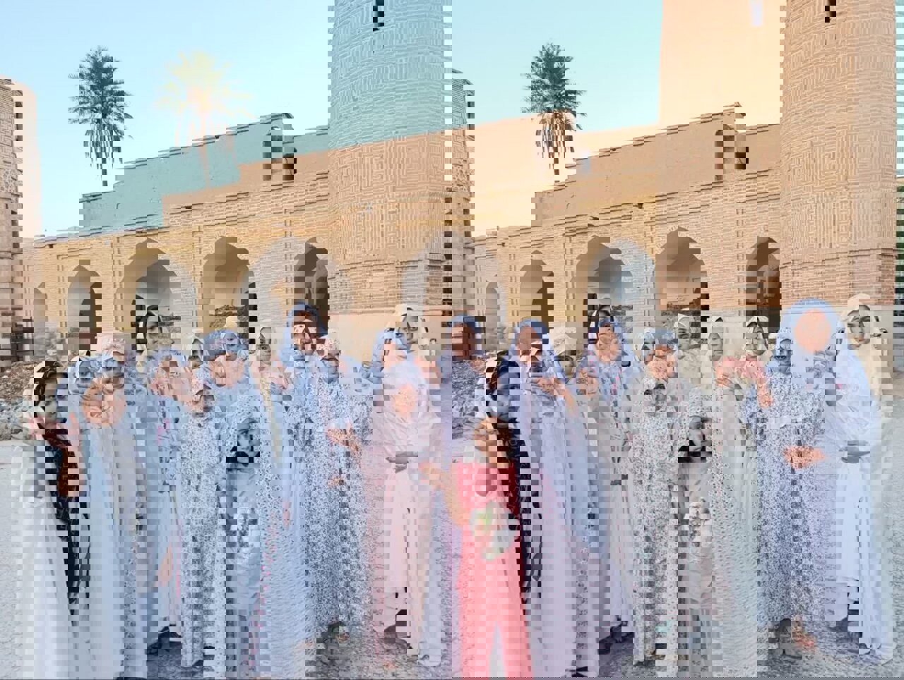 فریاد مرگ بر آمریکای دختران معتکف در داراب فارس