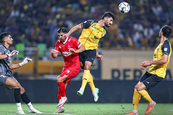 تغییر فرمول قهرمانی توسط سه مدعی/ سپاهان موفق‌تر از استقلال و پرسپولیس