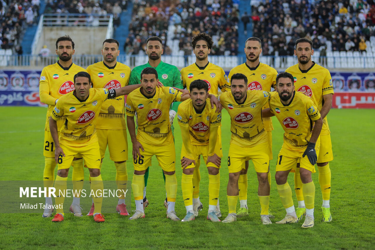 تساوی فجرسپاسی و خیبر در نیمه اول