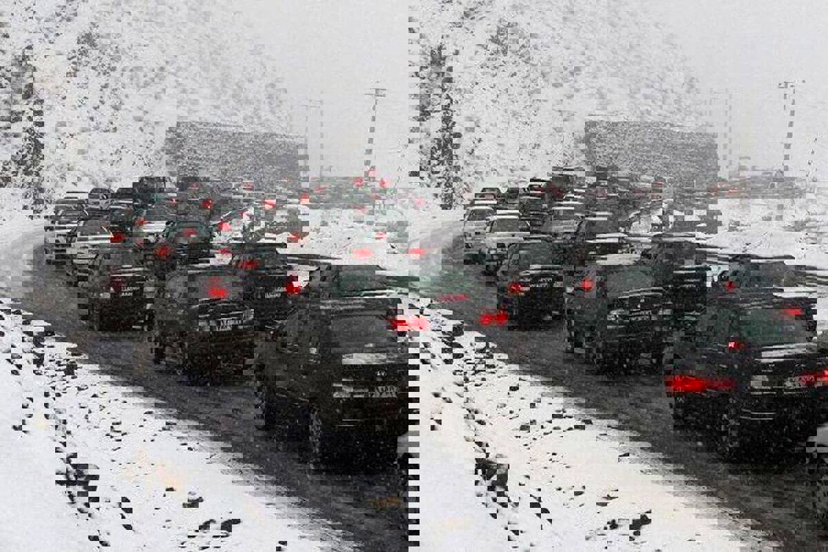 محورهای شمال فارس برفی است