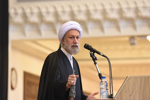 امام جمعه شیراز : تهدید‌های آمریکا در اراده ملت ایران بی‌اثر است