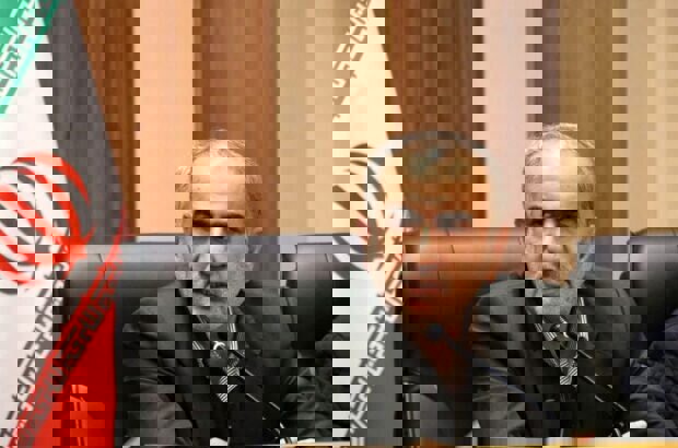 قادری: مشکل اصلی کشور فلج شدن فرآیند تصمیم‌گیری است