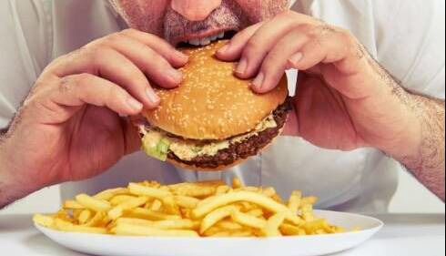 هوس‌های غذایی؛ چرا نمی‌توانیم مقاومت کنیم؟