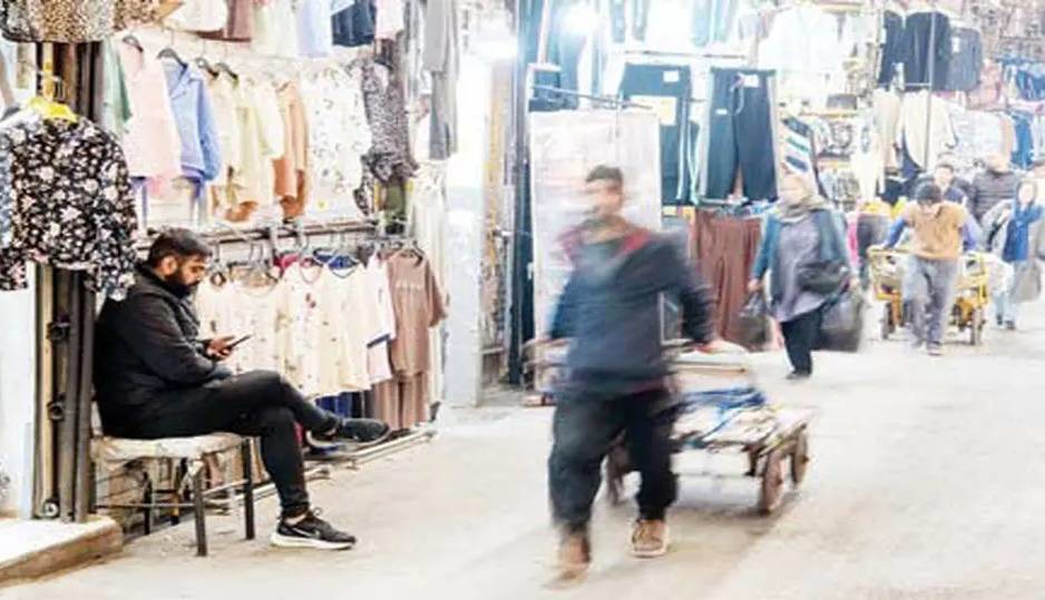کارگران بازار در مضیقه