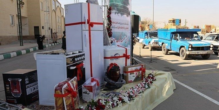 سخاوت خیران فارسی برای عروس و داماد‌ها