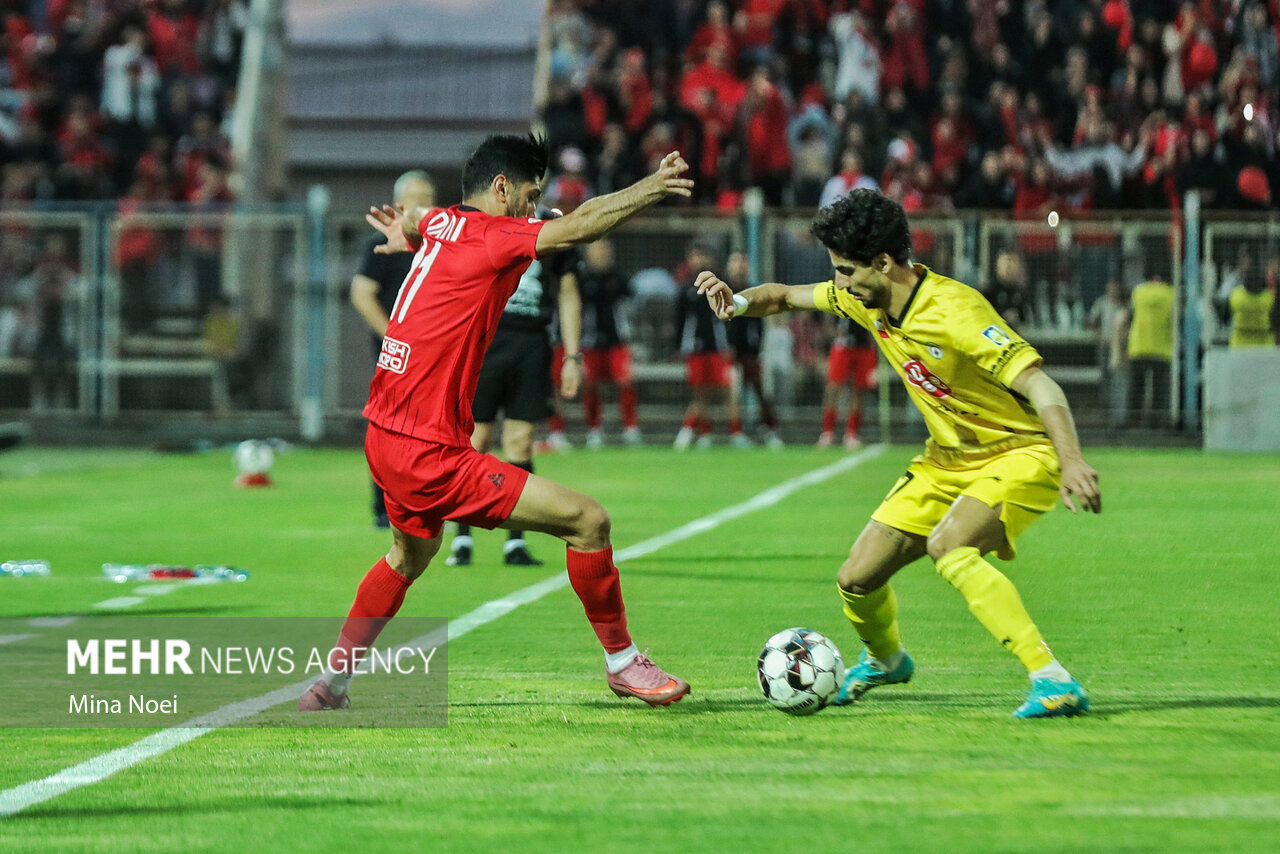 تساوی فجرسپاسی و تراکتور در نیمه اول