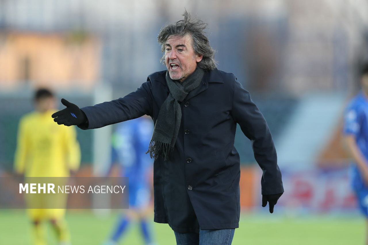 ساپینتو: به خاطر این پیروزی اصلا خوشحال نیستم/ باید ۸ گل می‌زدیم