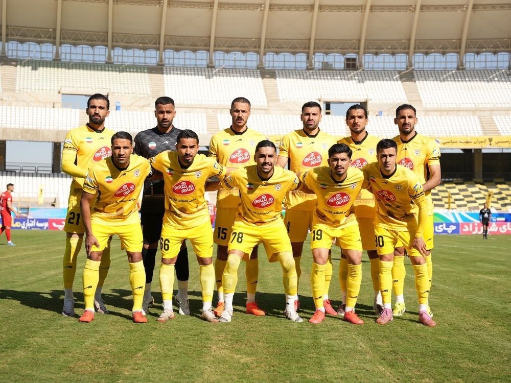 فجر سپاسی ، تراکتور صدرنشین را شکست داد