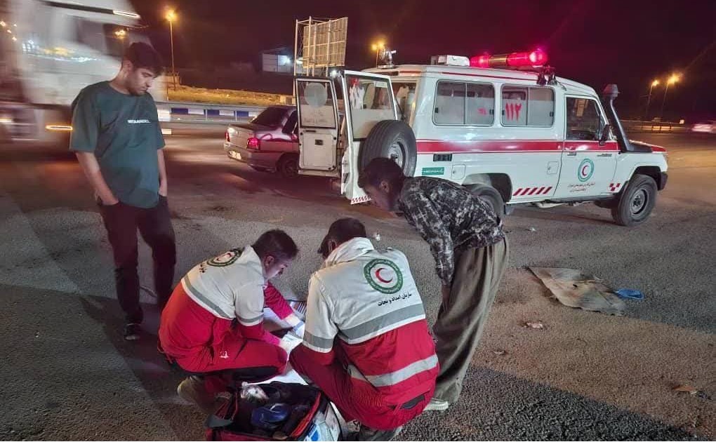 واژگونی سمند در جاده دشت ارژن-شیراز با ۳ مصدوم