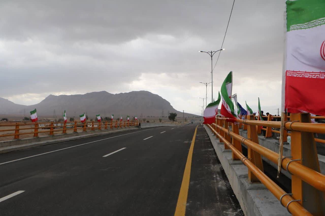 افتتاح همزمان ۱۴ پروژه راه‌سازی در فارس