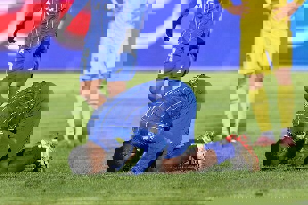 رسانه فرانسوی زبان: نازون استقلال را به رده دوم رساند