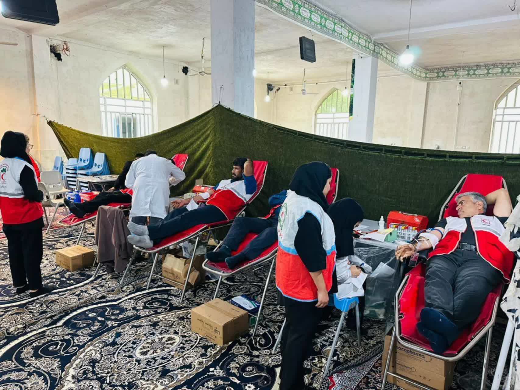 اهدای ۶۵ واحد خون به بیماران در شهرستان رستم