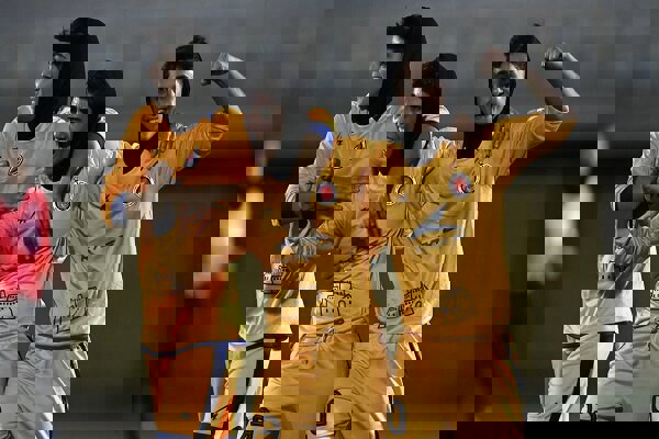 خاتون‌بم قهرمان لیگ هجدهم شد/ سپاهان در برابر بمی‌ها ناکام ماند