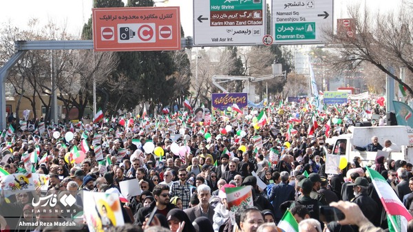 تقدیر امام‌جمعه شیراز از حضور باشکوه مردم در راهپیایی ۲۲ بهمن
