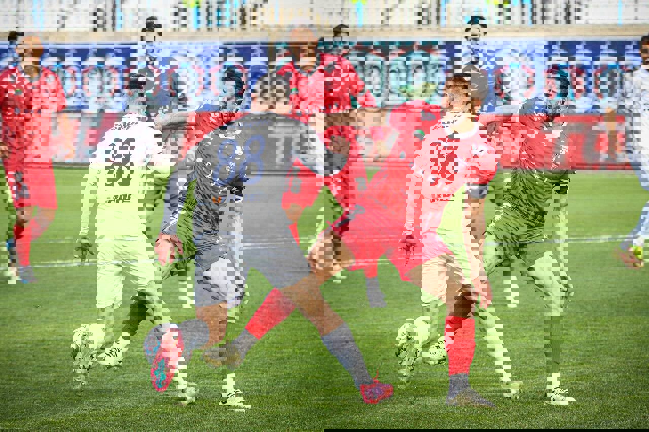 تصمیم خطرناک سرمربی پرسپولیس درمورد ۳ بازیکن/ ریسک در لبه پرتگاه!