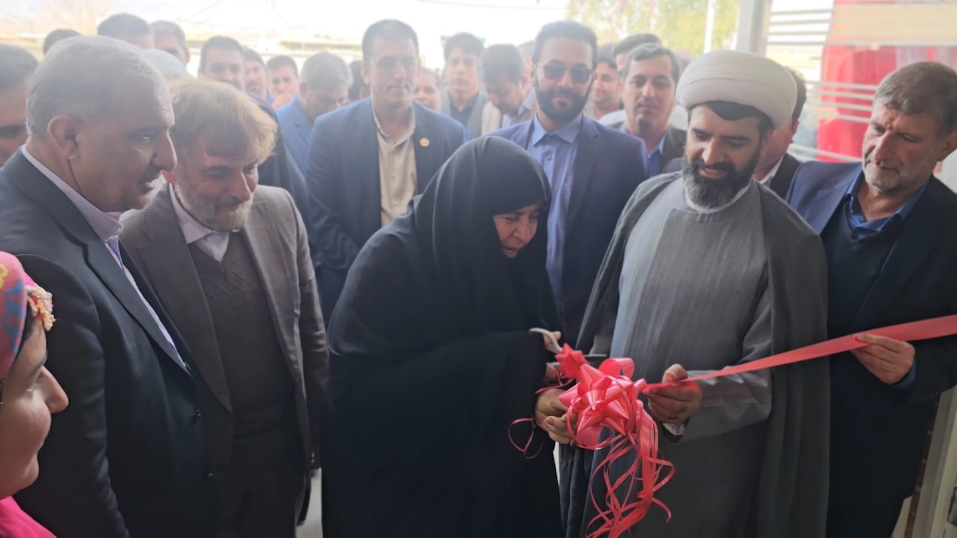 بهره برداری و آغاز ساخت ۱۱ طرح در شهرستان داراب