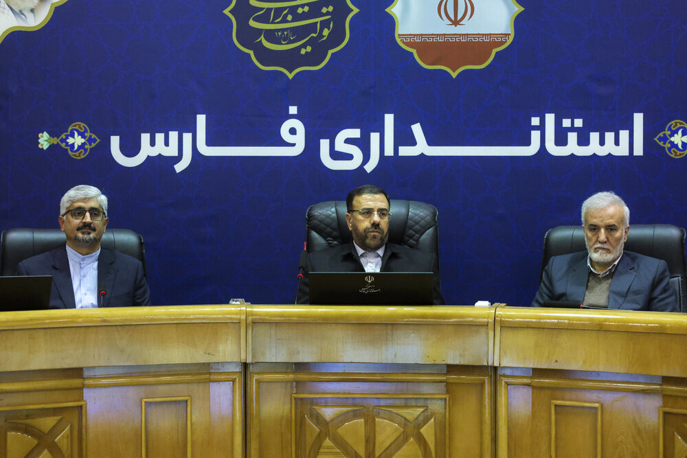 استاندار فارس: نگرانی برای تأمین مایحتاج مردم در نوروز و ماه رمضان وجود ندارد