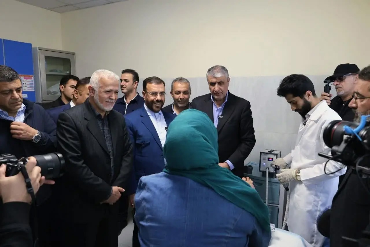 افتتاح شانزدهمین کلینیک درمان زخم مبتنی بر پلاسمای سرد کشور در فیروزآباد