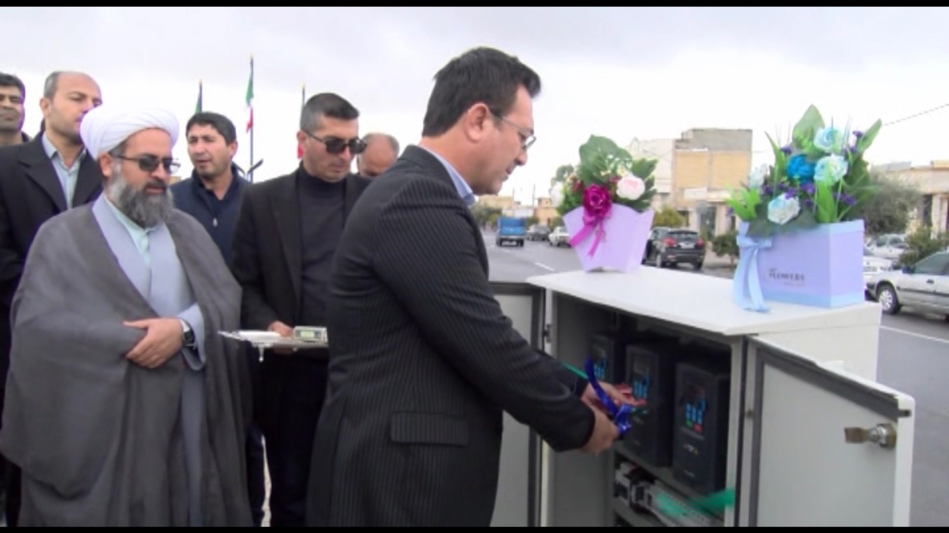 افتتاح طرح‌های عمرانی خدماتی در آباده طشک بختگان فارس