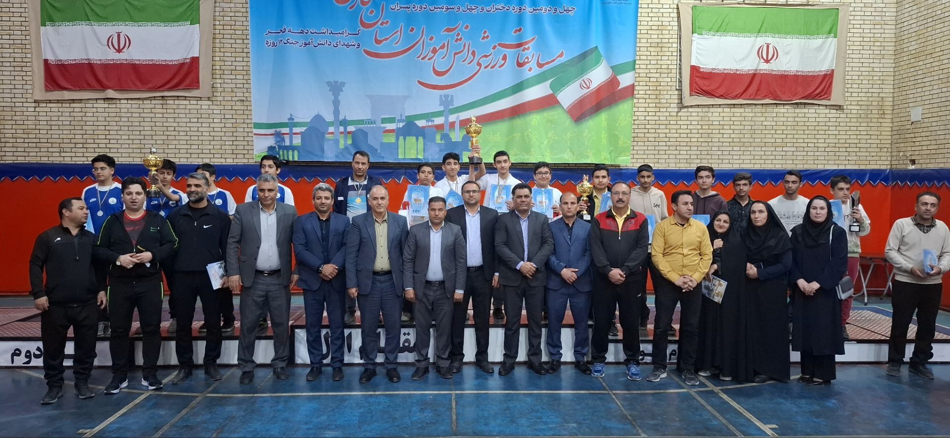 معرفی تیم های برتر مسابقات شطرنج دانش آموزی دختران و پسران متوسطه فارس