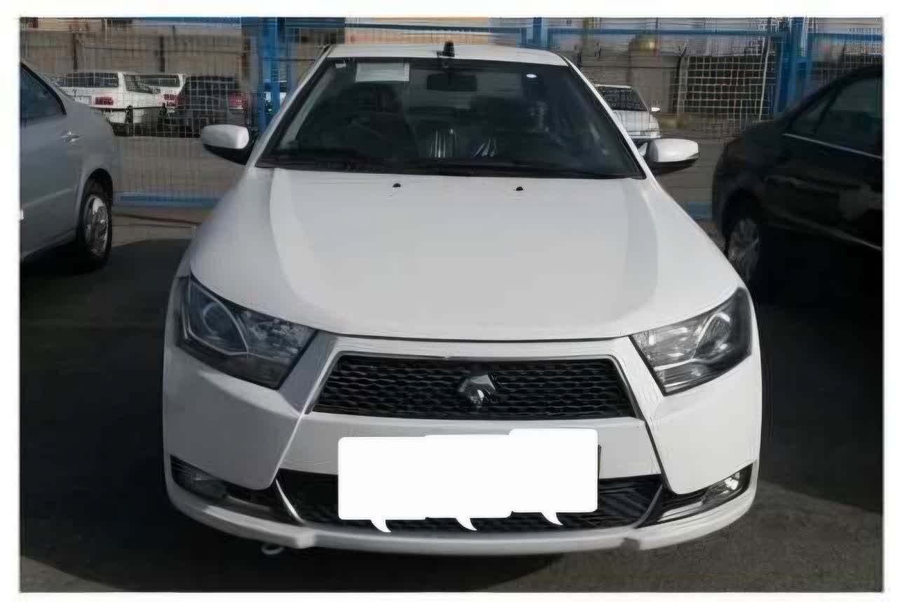 توقیف سواری دنا با سابقه سرقت از تهران توسط پلیس شهرستان خفر