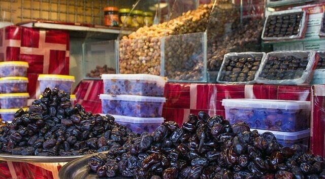 توزیع ۱۰ تُن خرما در شیراز با قیمت مصوب