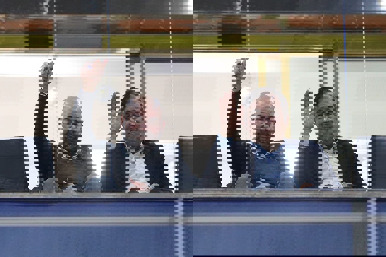 ساپینتو بخشی از هویت استقلال است/ او را به جشن قهرمانی دعوت می کنیم