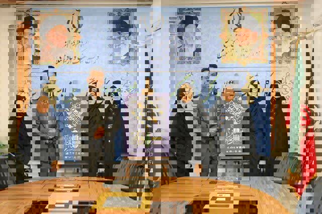 «نمایشگاه ضیافت نور» در گذر حافظ شیراز برپا می‌شود