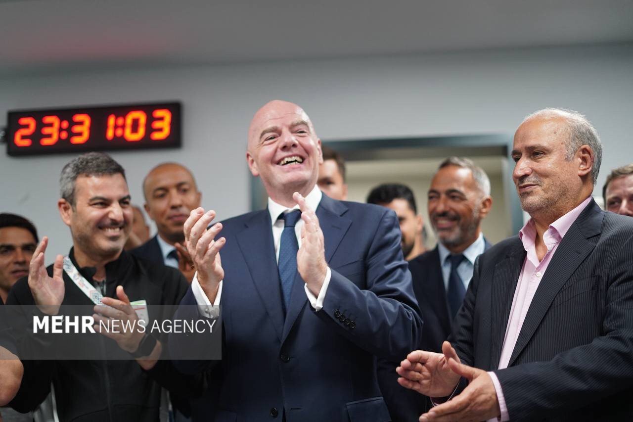 گزارش عملکرد ۱۰ ساله اینفانتینو روی میز مهدی تاج