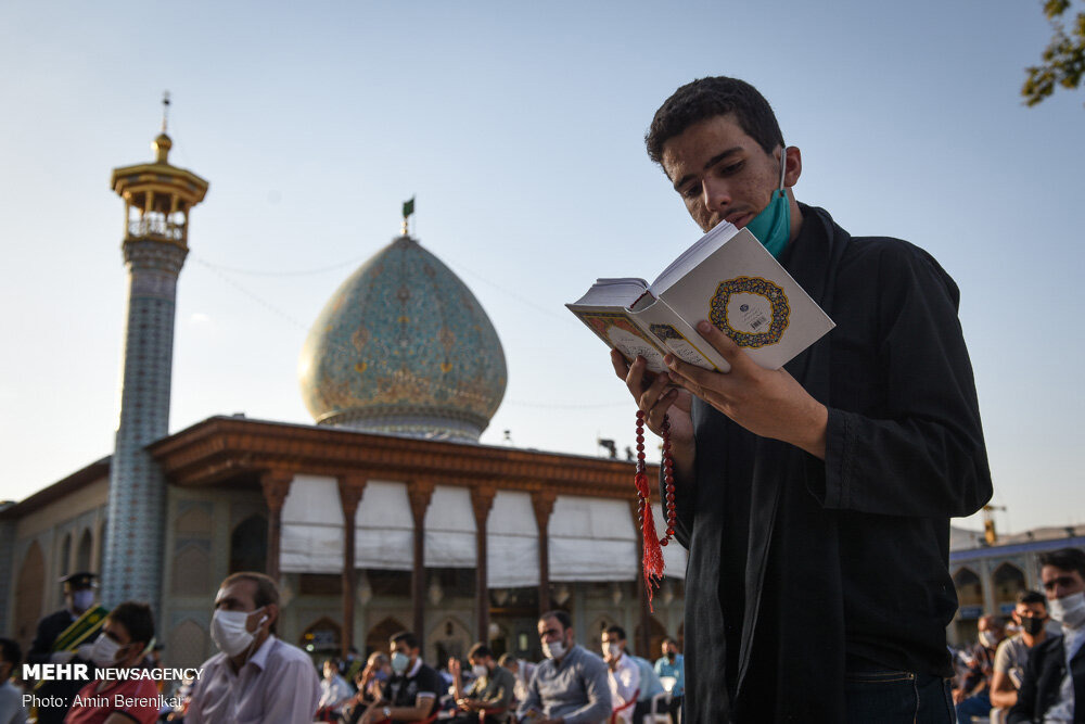 برگزاری مراسم دعای عرفه در حرم شاهچراغ(ع)