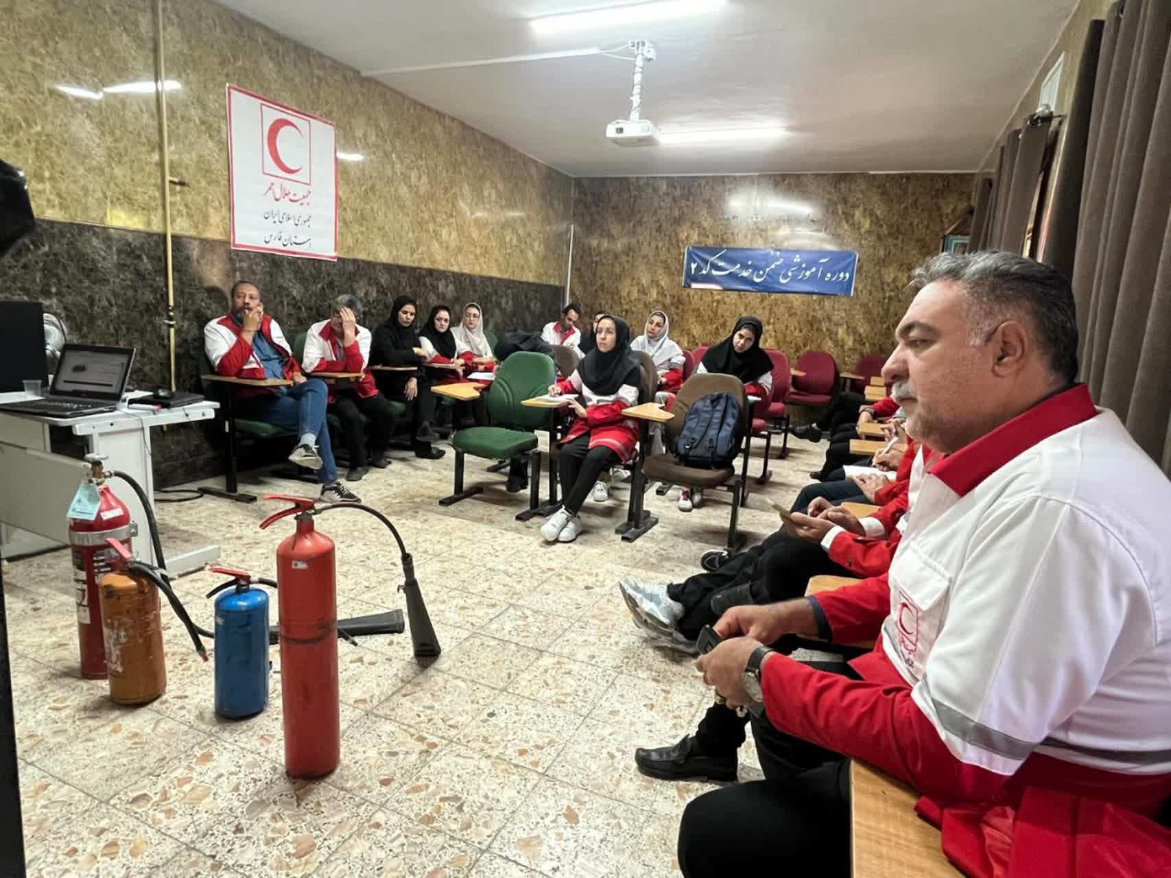 برگزاری دوره طب زرم و خاموش کردن آتش در آباده