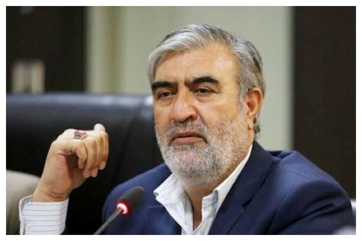 ایران از خطوط قرمز خود عقب‌نشینی نخواهد کرد