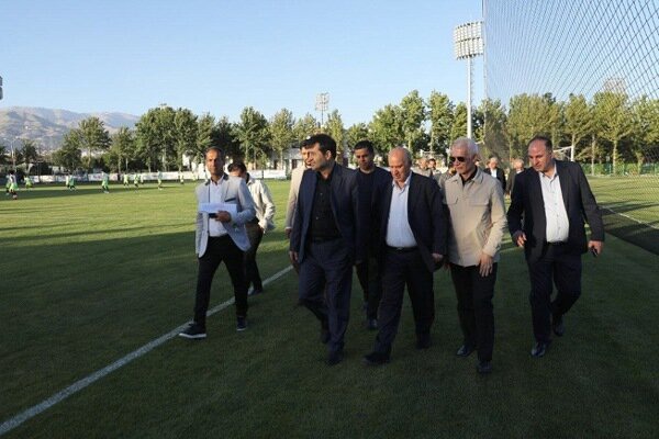 بازدید وزیر ورزش و جوانان از تمرینات تیم ملی امید