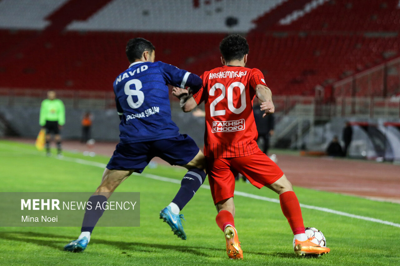 رای انضباطی گل گهر را برنده کرد/ پرسپولیس به رده پنجم جدول صعود کرد
