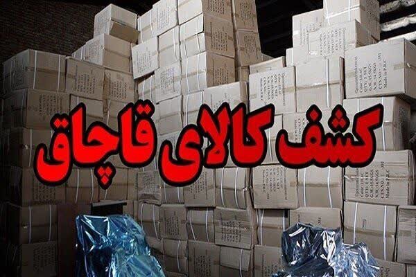 توقیف کامیون حامل کالاهای ۵۰۰ میلیاردی فاقد مجوز در فارس