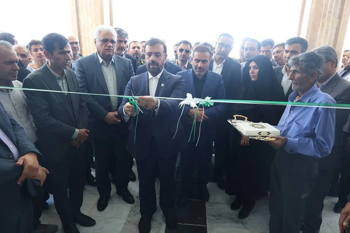 استاندار فارس: فارس در شرایط جنگی نیز یک کارگاه بزرگ عمرانی است