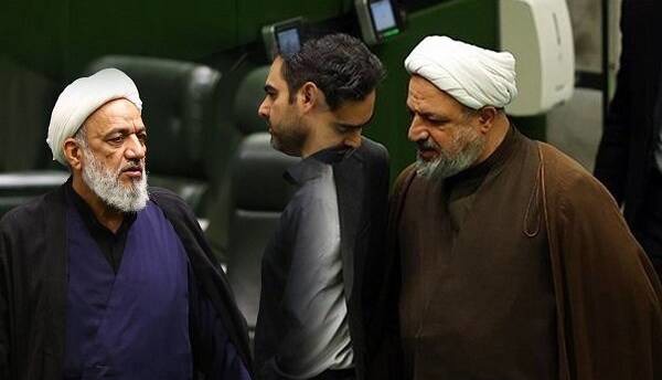 «همراهی یا شورش»؛ روایت «انصاف نیوز» از دوراهی تندروها