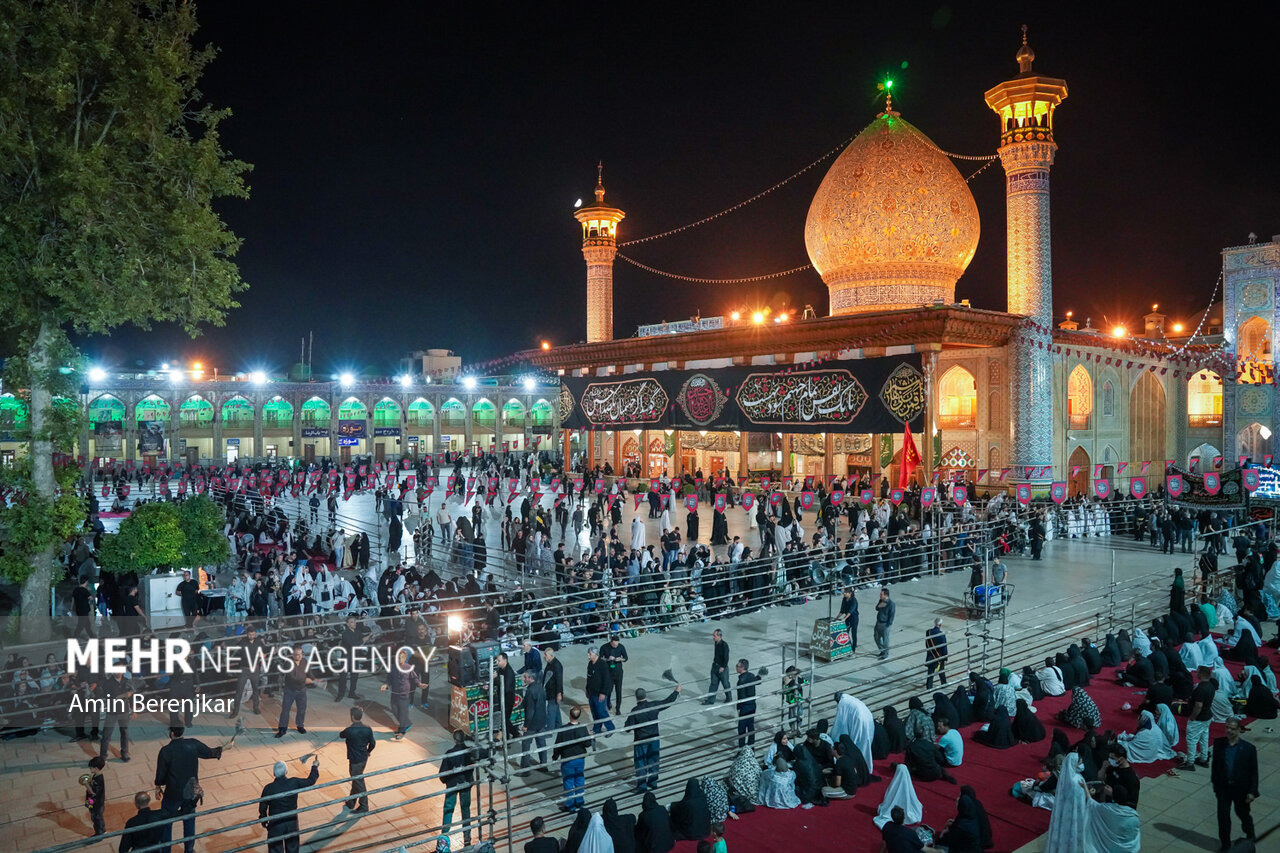 حرم شاهچراغ (ع) میزبان آیین‌های سوگواری تاسوعا و عاشورای حسینی