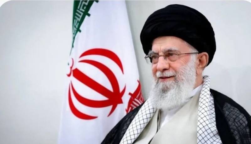 اعزام ۲۰۰ نفر از دانشگاهیان دانشگاه شیراز به مراسم تشییع رهبر شهید