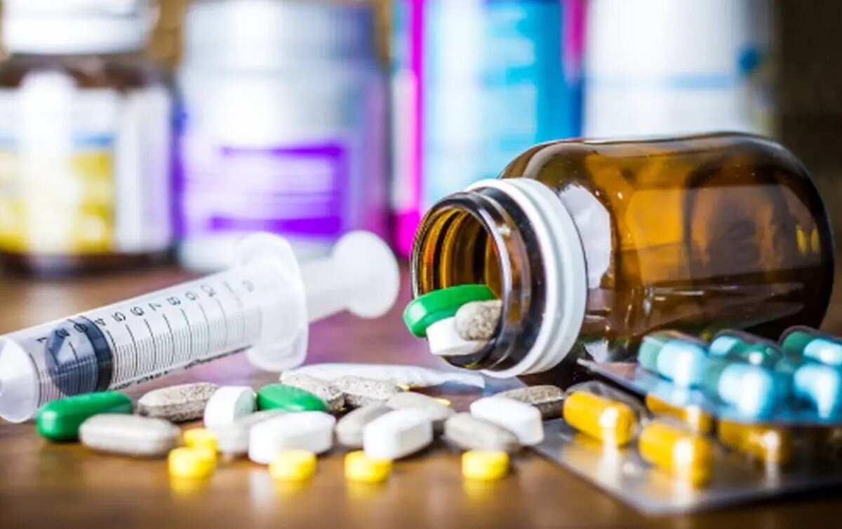 HIV دیگر حکم مرگ نیست! با مصرف دارو می‌توان عادی زندگی کرد