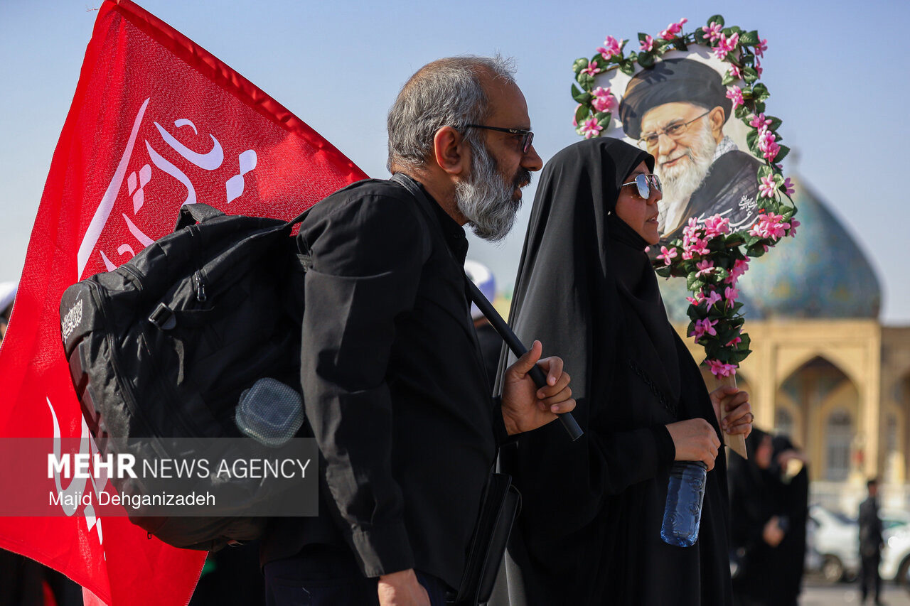 غوغای مردمان جنوب فارس برای شرکت در تشییع آقای شهید ایران