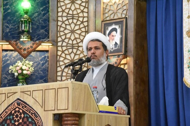 شعار «هیهات منا الذله» رمز ایستادگی ملت ایران است