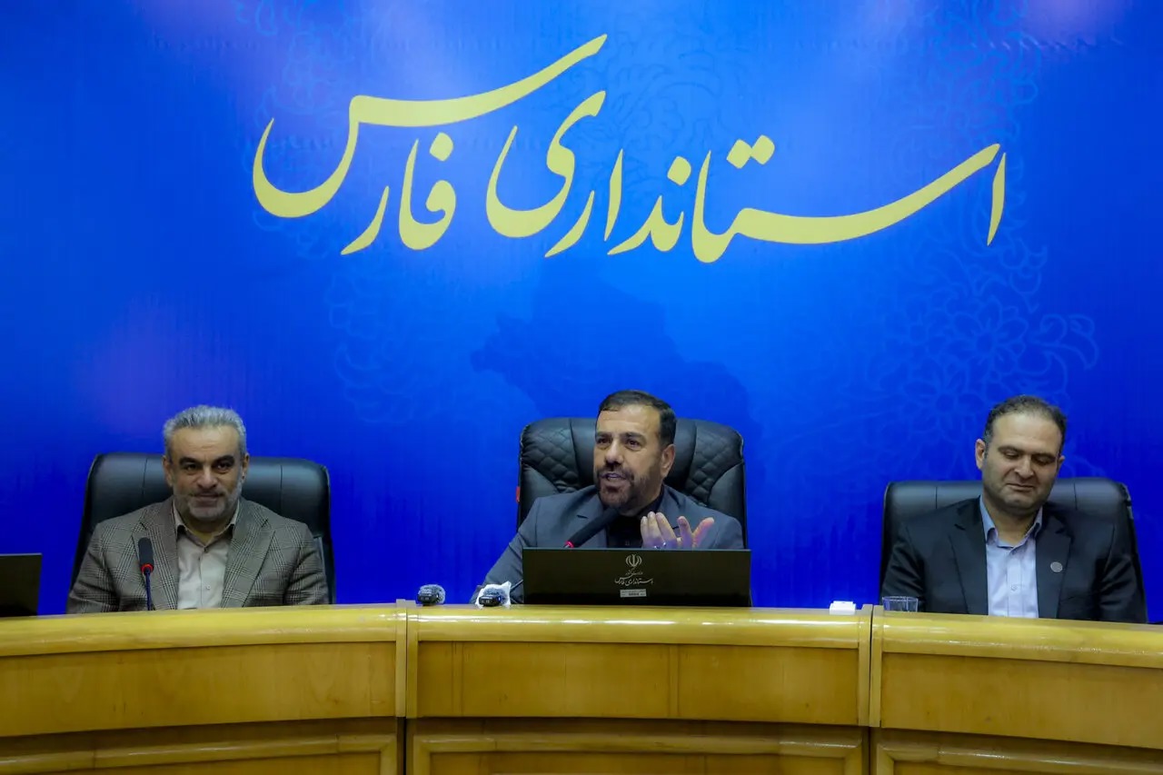 استاندار فارس:حاکمیت قانون، شرط اول و پیش‌نیاز تحول اداری است