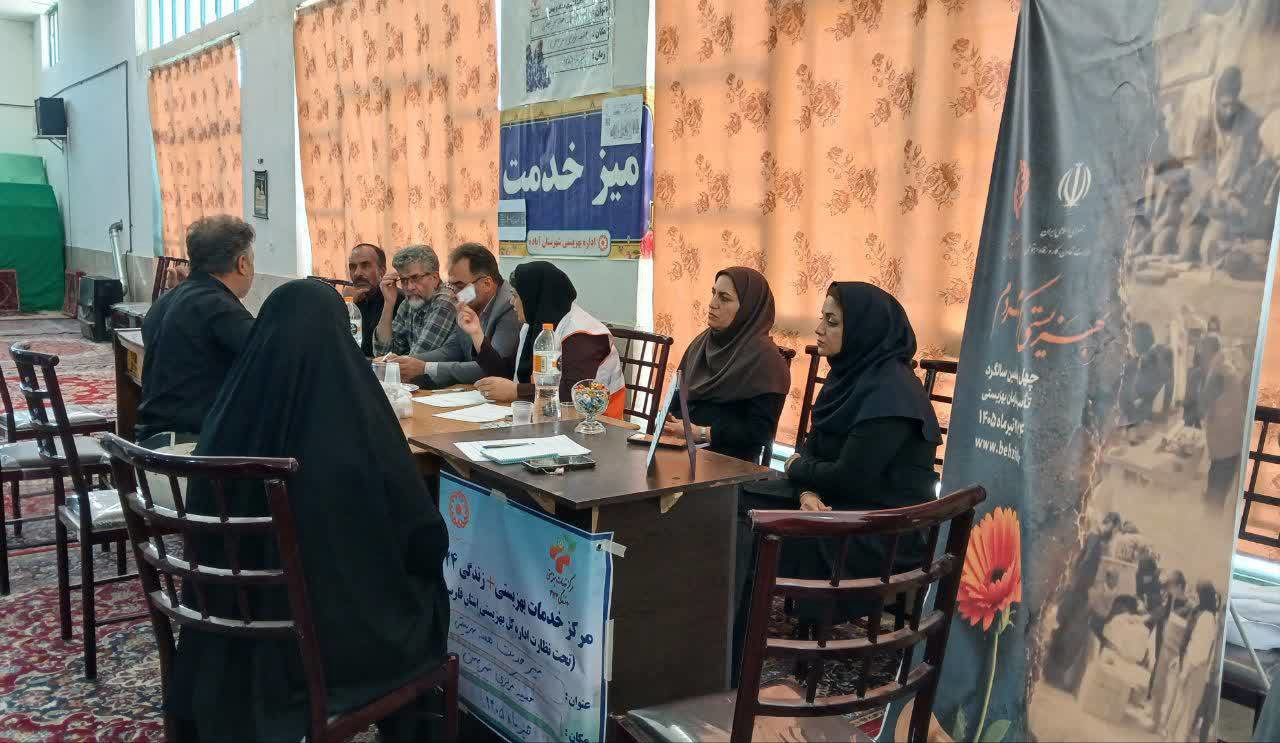 گفتگوی رو در روی مردم و مسئولان در شهر بهمن آباده